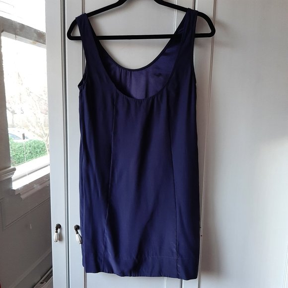 Aritzia T.  Babaton 100% Silk Round Neck Mini Dress Slip in Navy - Picture 4 of 5